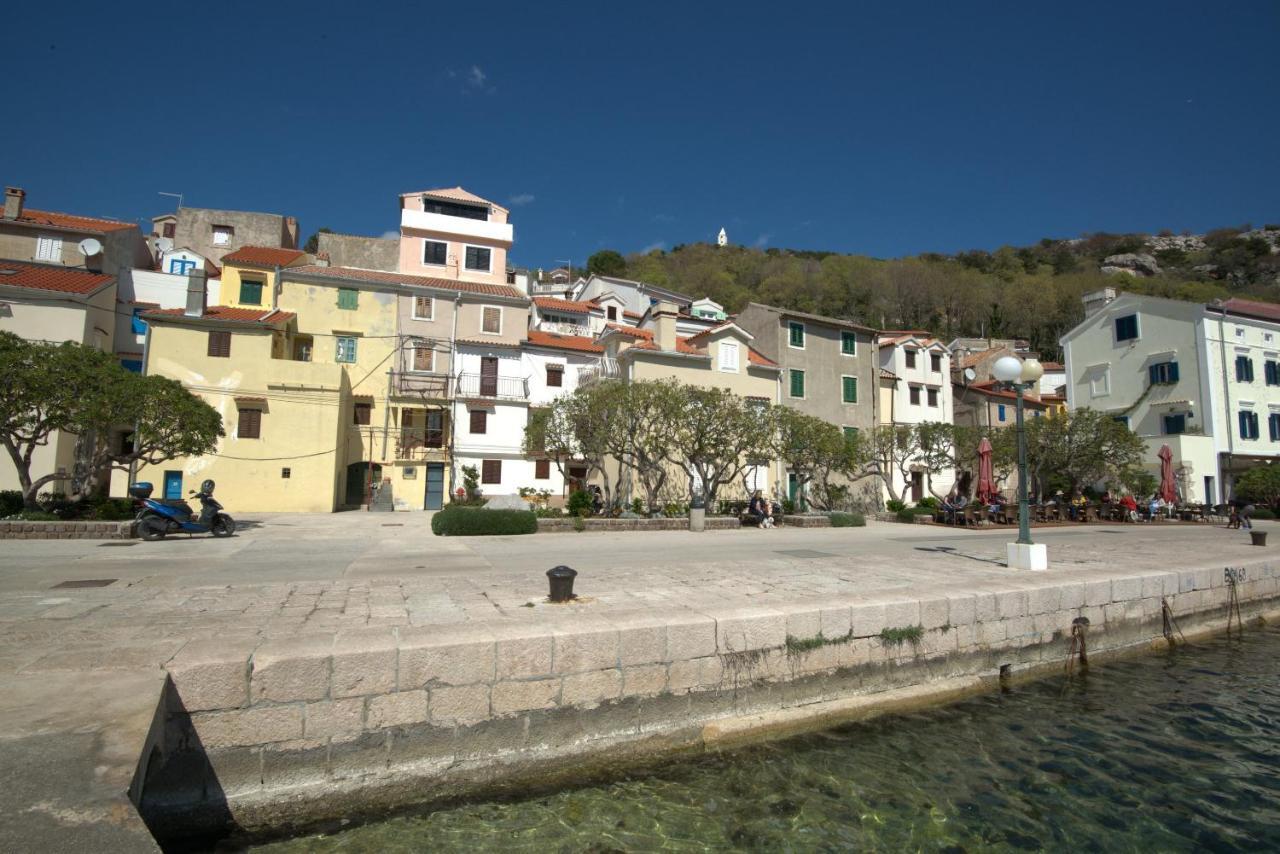 Apartment Sanjin With Sea View Baška Exteriér fotografie